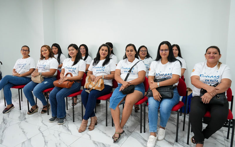 Primera Dama de Ecuador visita el ITB en el marco de la Campaña Mujeres en Ruta.