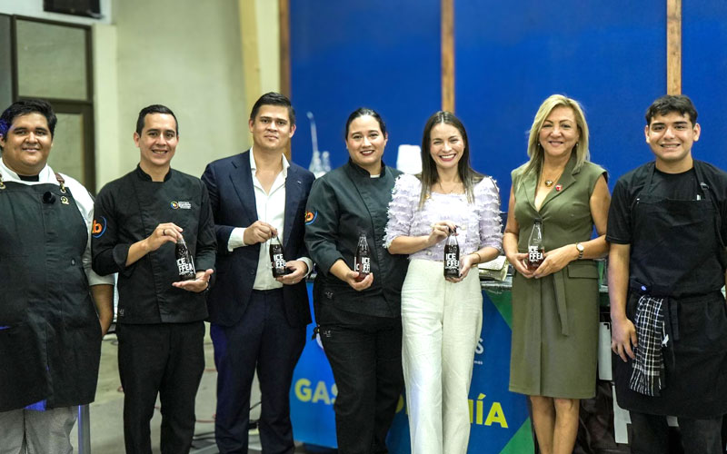 Innovación Culinaria en la Feria de emprendimientores realizada por estudiantes de Gastronomía del ITB.