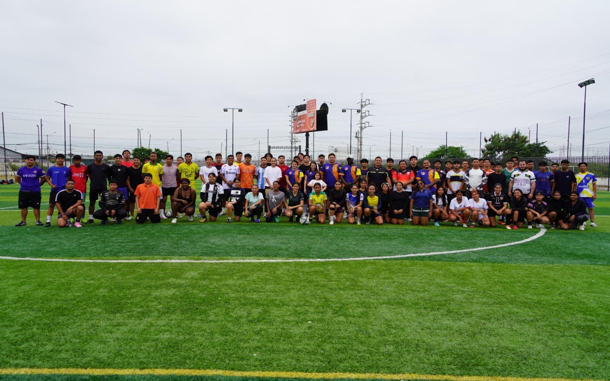 Más de 150 estudiantes del ITB  participaron este viernes en la jornada de selección organizada por Bolivarianos Sporting Club.