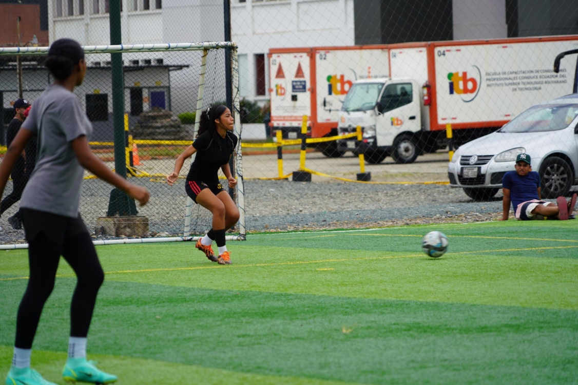 Más de 150 estudiantes del ITB  participaron este viernes en la jornada de selección organizada por Bolivarianos Sporting Club.