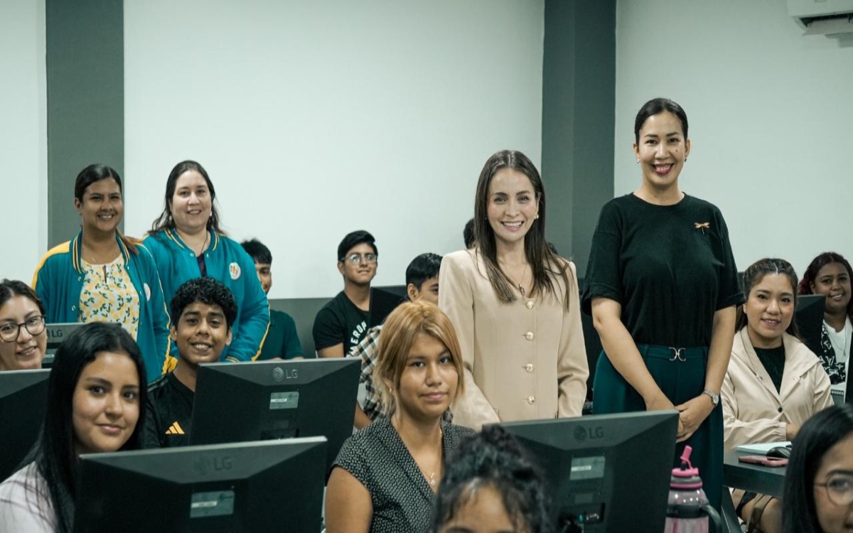  ¡Bienvenidos a la Familia Bolivariana!