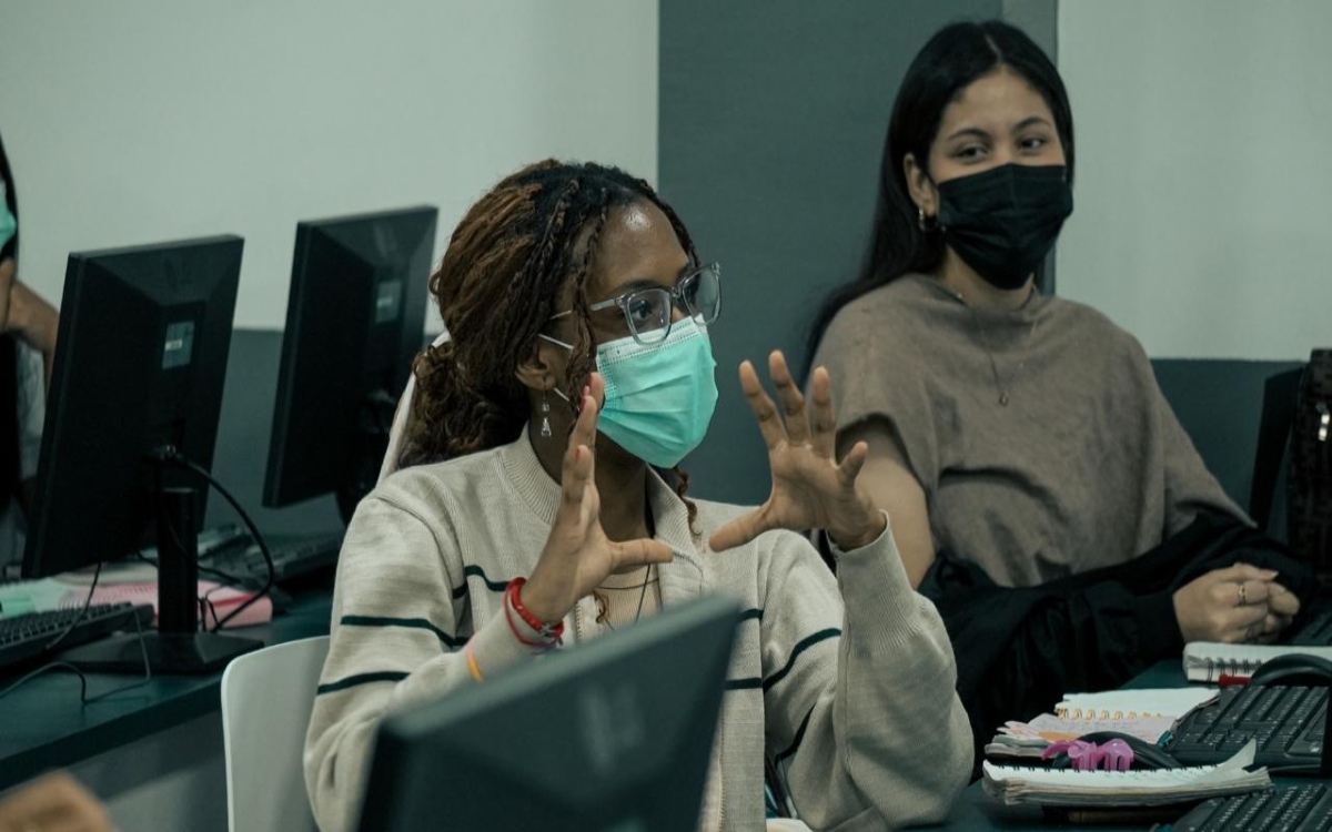  ¡Bienvenidos a la Familia Bolivariana!