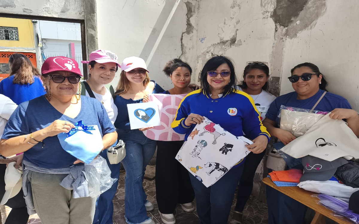 Estudiantes ITB impulsan el cambio social con servicio comunitario a través del arte y el diseño.