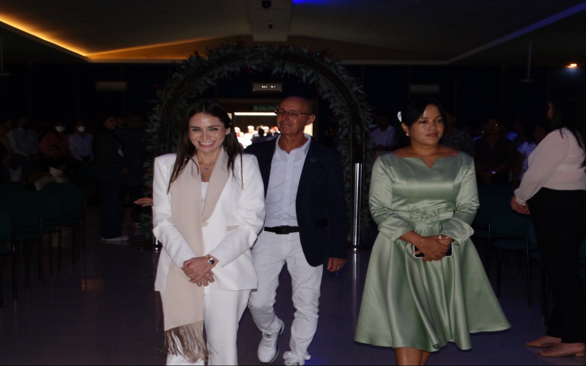 ITB vivió su Trigésima Novena Ceremonia de la Luz