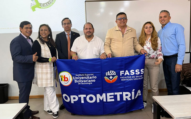 Docentes de Optometría realizaron Journey Académico por tres importantes Universidades de Bogotá