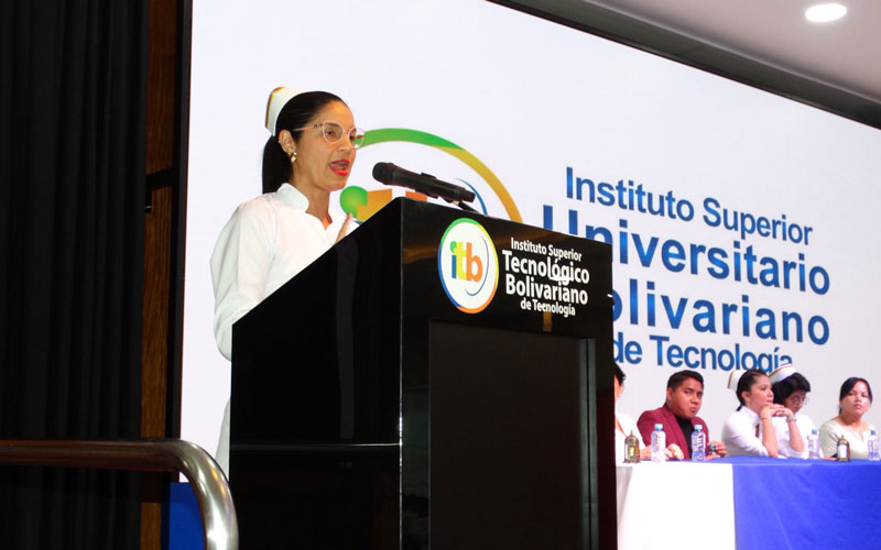 Ceremonia de la Luz: un hito en la formación de futuros enfermeros del ITB 
