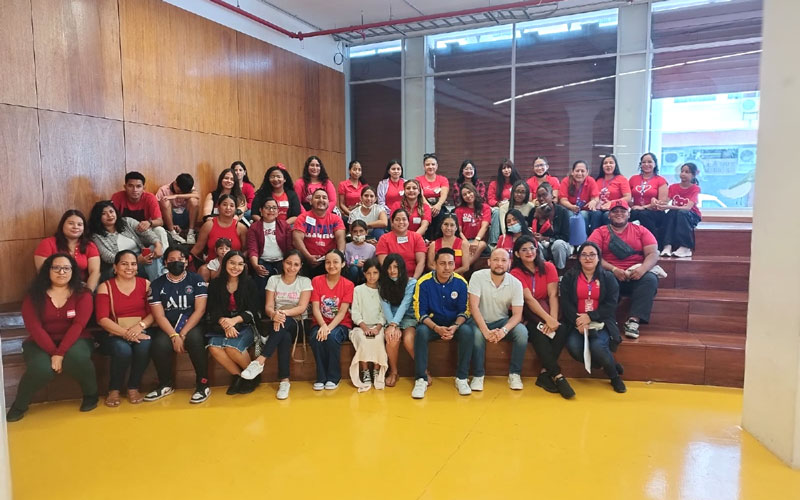 Estudiantes ITB impulsan el cambio social con servicio comunitario a través del arte y el diseño.