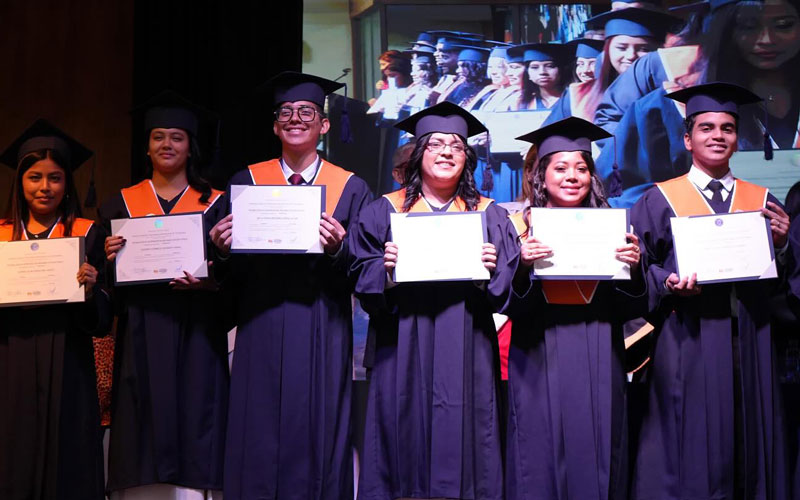 ITB gradúa a estudiantes beneficiarios del convenio con DASE en áreas clave para la comunidad. 
