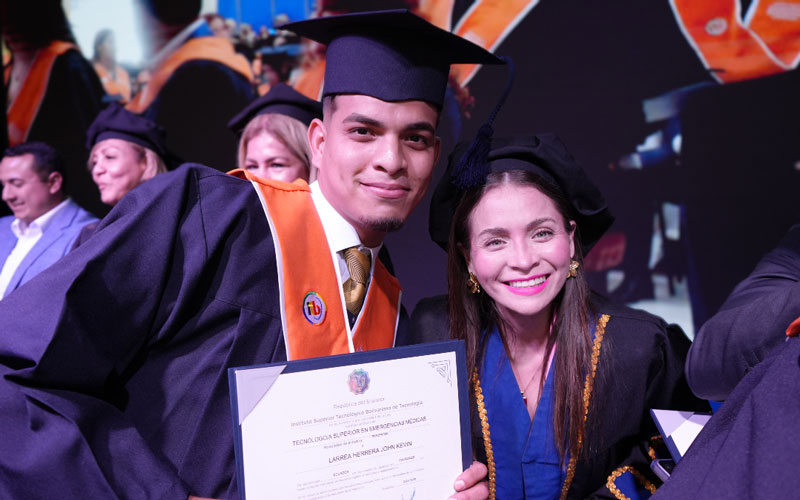 II Jornada de Graduación ITB 2025 destaca el éxito del convenio ITB-DASE que transforma vidas.