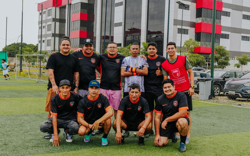 ITB y UBE celebraron a los padres con deporte, alegría y reconocimientos 