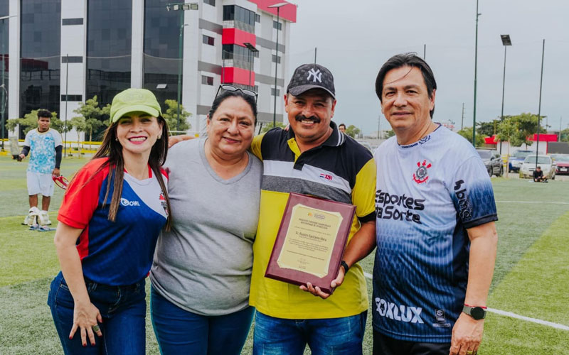 ITB y UBE celebraron a los padres con deporte, alegría y reconocimientos 