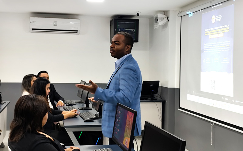 ITB fortalece la empleabilidad de sus graduados con taller especializado