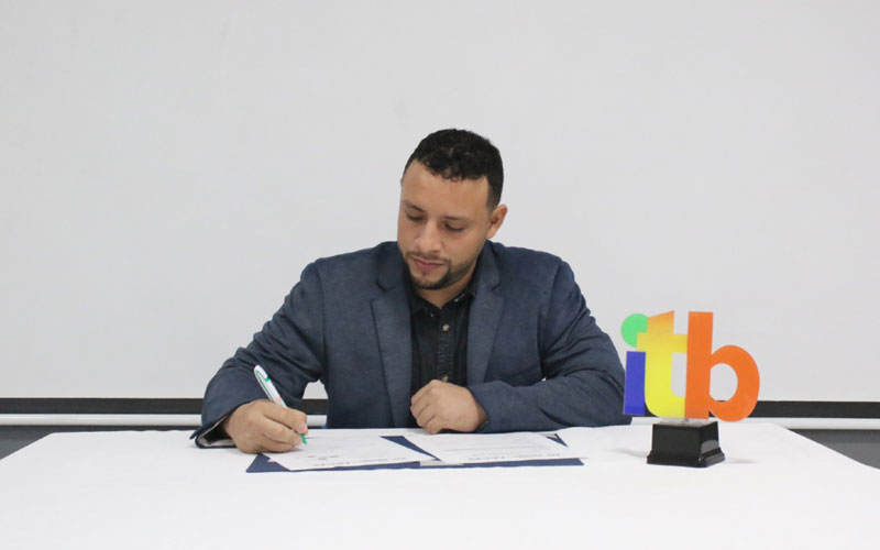 ITB celebra etapa final del complexivo de la 13.ª promoción de Contabilidad.