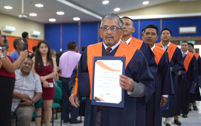 Conduce Ecuador del ITB celebra la graduación de nuevos profesionales en conducción 