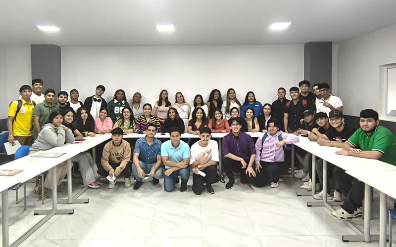 ITB impulsa el pensamiento crítico y la comunicación efectiva a través de su Club de Lectura. 