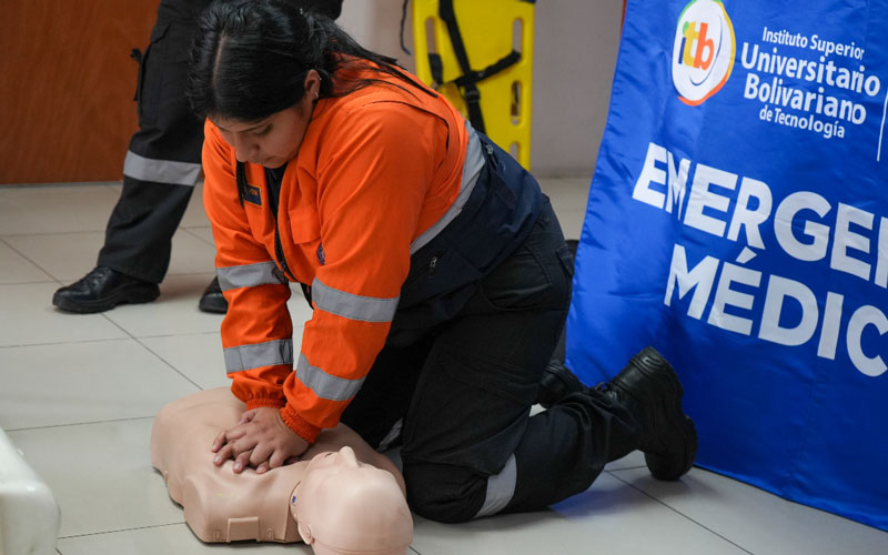 ¡En el ITB formamos profesionales que marcan la diferencia! 