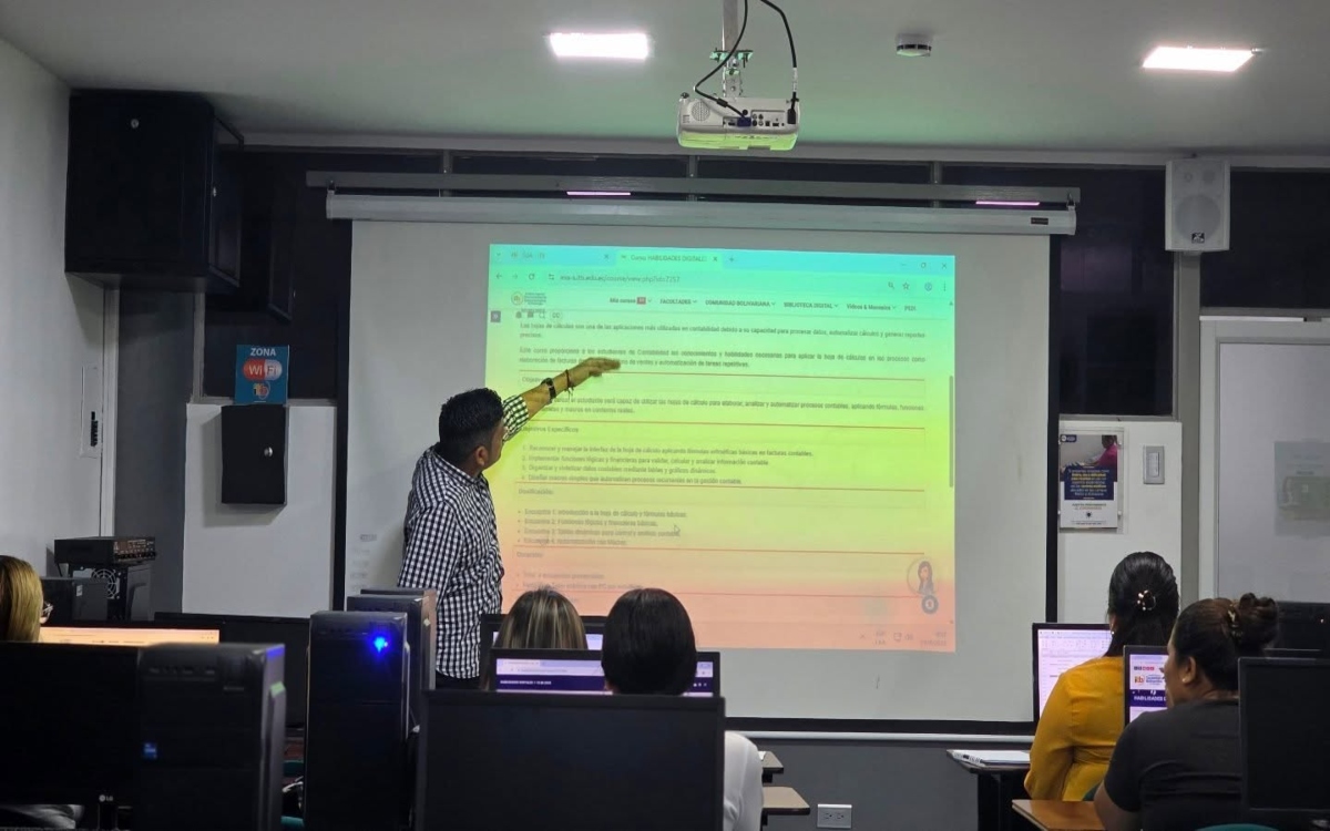 ITB desarrolla el taller “Habilidades Digitales: Funciones y herramientas clave de Excel” en FACES 