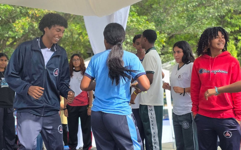 ITB brinda acompañamiento a jóvenes en la primera jornada del programa Scholas Ciudadanías 2025 