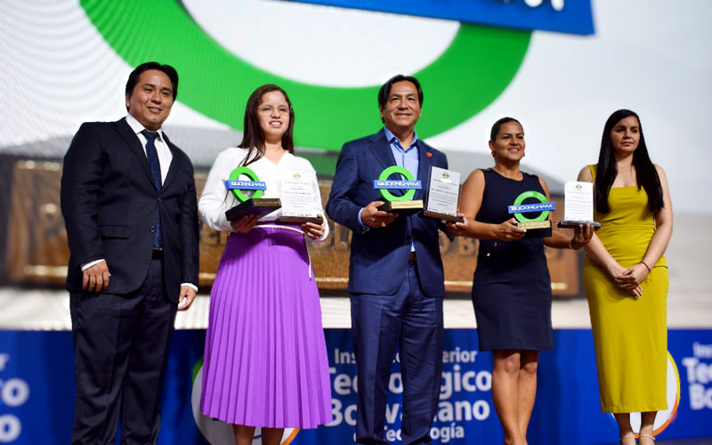 Buckingham English Center cumple 15 años impulsando la educación con ITB y UBE. 