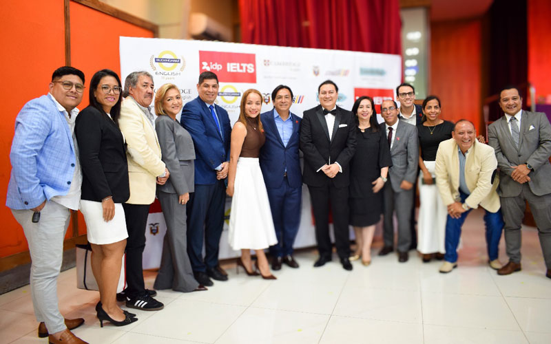 Buckingham English Center cumple 15 años impulsando la educación con ITB y UBE. 