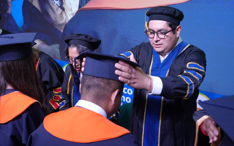 ITB incorpora a más de 220 nuevos Tecnólogos de la Facultad de Ciencias Empresariales y Sistemas (FACES).