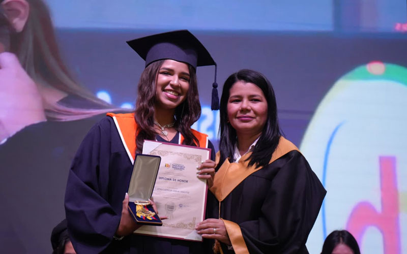 ITB incorpora a más de 220 nuevos Tecnólogos de la Facultad de Ciencias Empresariales y Sistemas (FACES).