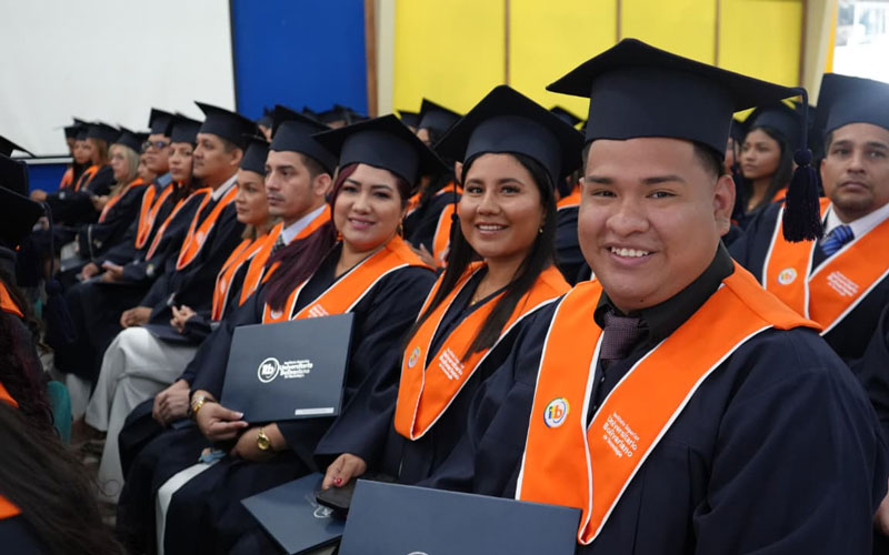 ITB incorpora a más de 220 nuevos Tecnólogos de la Facultad de Ciencias Empresariales y Sistemas (FACES).
