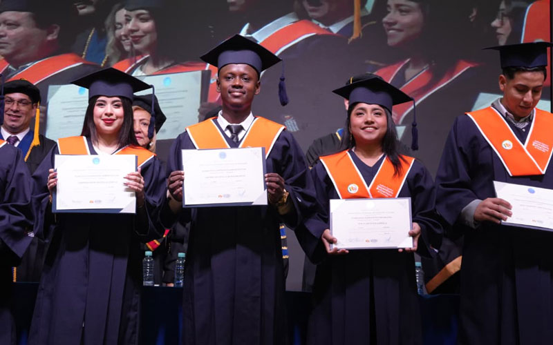 ITB incorpora a más de 220 nuevos Tecnólogos de la Facultad de Ciencias Empresariales y Sistemas (FACES).