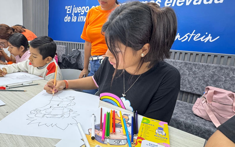 Estudiantes del ITB dictan Taller de Dibujo e Ilustración Estilo Chibi para la comunidad infantil.