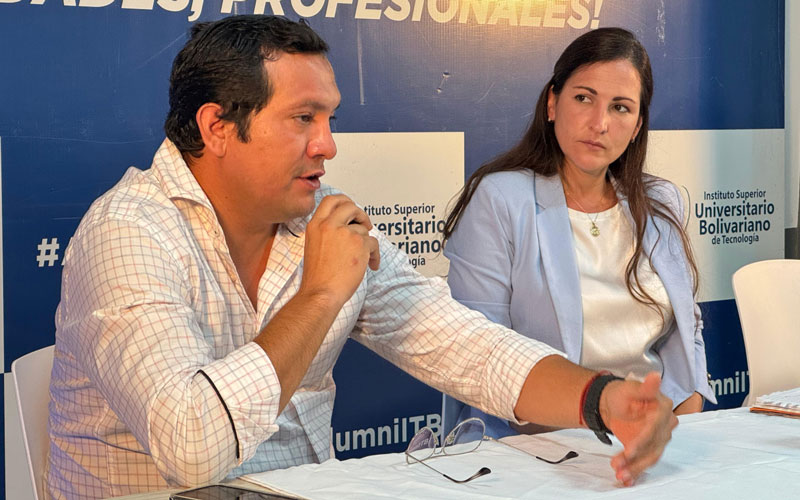 ITB realiza conversatorio “Voces y Experiencias del Comercio Exterior” 