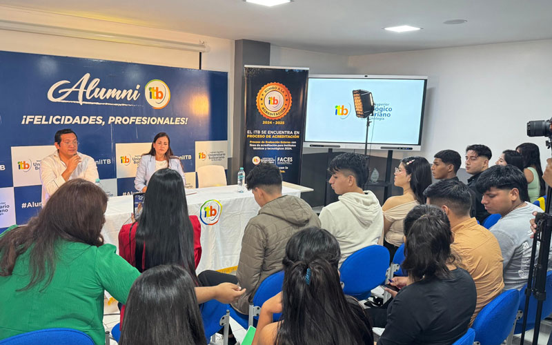 ITB realiza conversatorio “Voces y Experiencias del Comercio Exterior” 