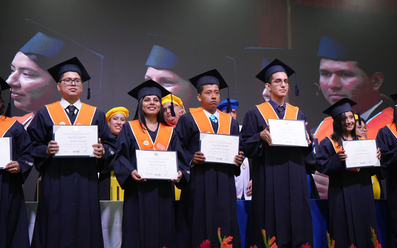 ITB invistió a más de 270 nuevos profesionales en la Segunda Jornada de Graduación de la FASSS - Promoción 2025.