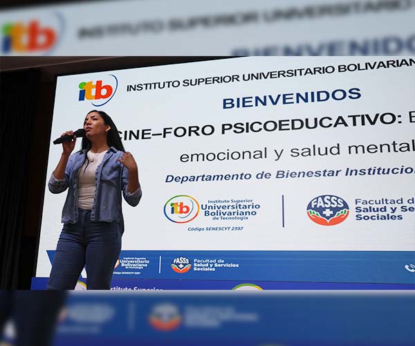 El ITB fortalece el bienestar emocional con cine–foro psicoeducativo en la jornada intensiva.
