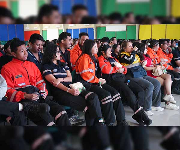 El ITB fortalece el bienestar emocional con cine–foro psicoeducativo en la jornada intensiva.