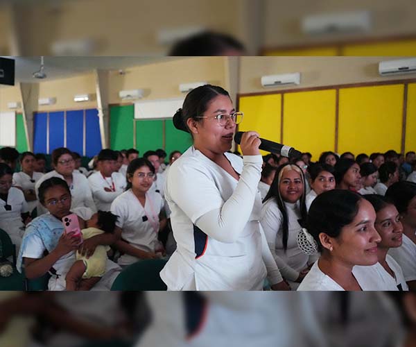 El ITB fortalece el bienestar emocional con cine–foro psicoeducativo en la jornada intensiva.