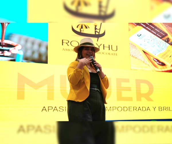 Éxito total en Feria de Emprendimiento “Mujer Divina 2026”