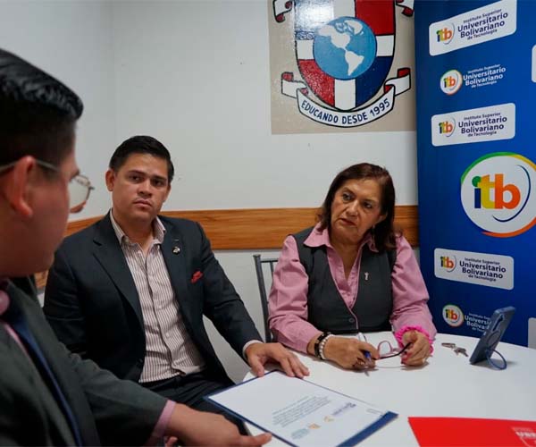 ITB y la Unidad Educativa Nuevo Continente suscriben convenio para fortalecer la formación académica