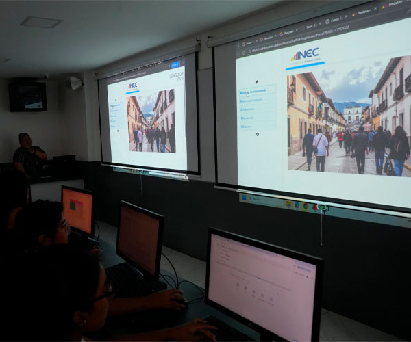 ITB fortaleció competencias investigativas con capacitaciones del INEC dirigidas a estudiantes y docentes