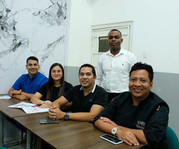 ITB fortalece la inclusión con exitosa culminación del taller de lengua de señas