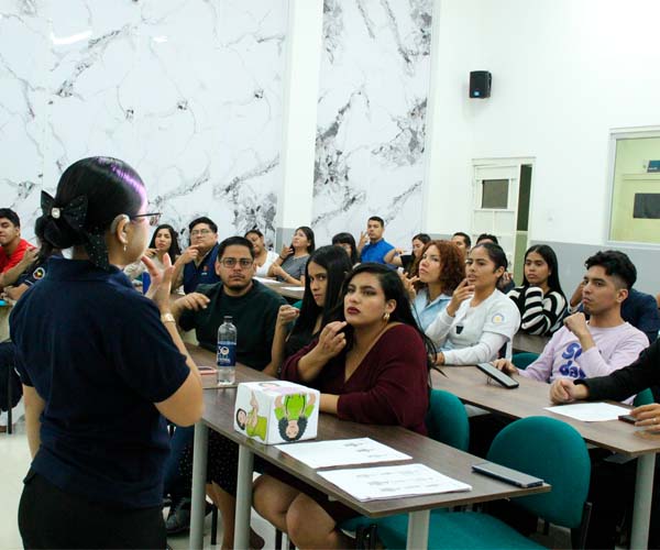 ITB fortalece la inclusión con exitosa culminación del taller de lengua de señas