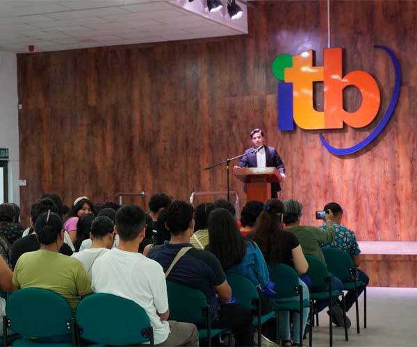  ITB desarrolló con rotundo éxito “Vive la Experiencia de estudiar Enfermería por 1 día”