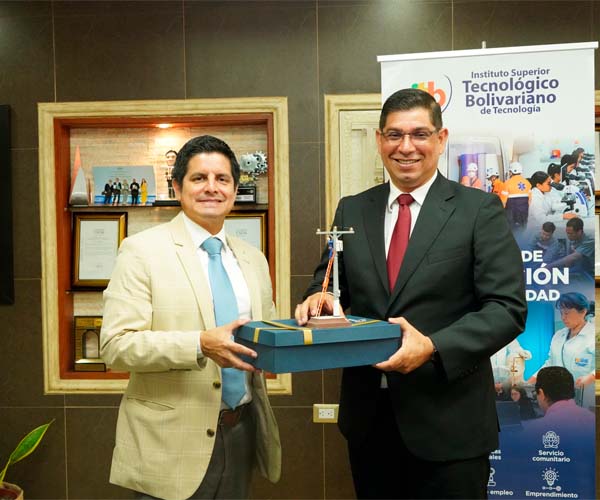 ITB fortalece la formación técnica y tecnológica con alianza estratégica junto a CNEL EP