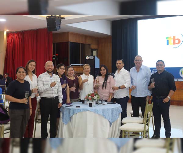 ITB rinde homenaje a sus docentes con una emotiva y destacada celebración por el Día del Maestro
