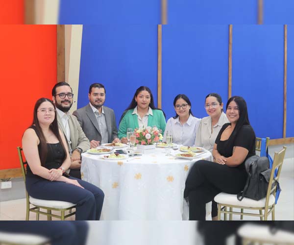 ITB rinde homenaje a sus docentes con una emotiva y destacada celebración por el Día del Maestro