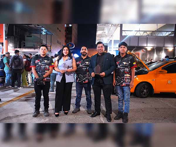 Estudiantes de Mecánica Automotriz fortalecieron conocimientos en diagnóstico electrónico automotriz.