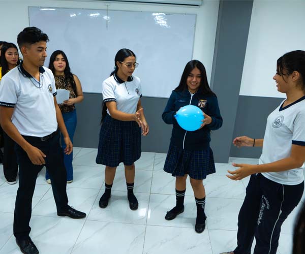 ITB impulsó la orientación profesional de estudiantes de bachillerato con jornada académica