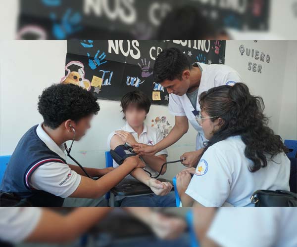 Estudiantes de Enfermería del ITB fortalecen la cultura de prevención en bachilleres de American School