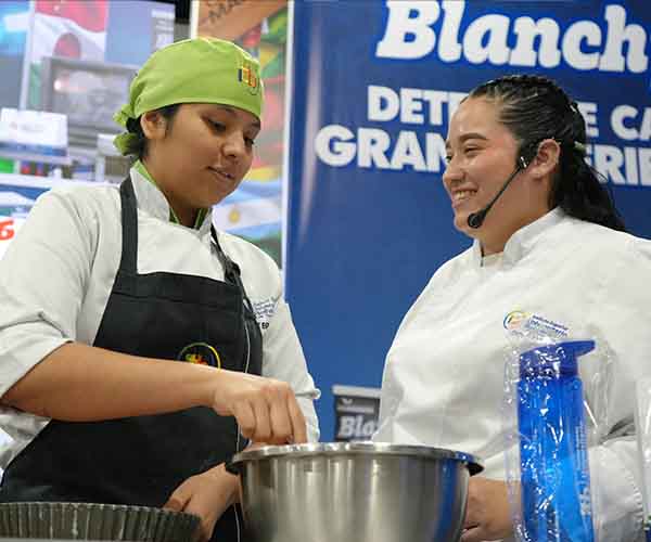 Docente de Gastronomía del ITB participó como ponente en Feria Raíces 2026