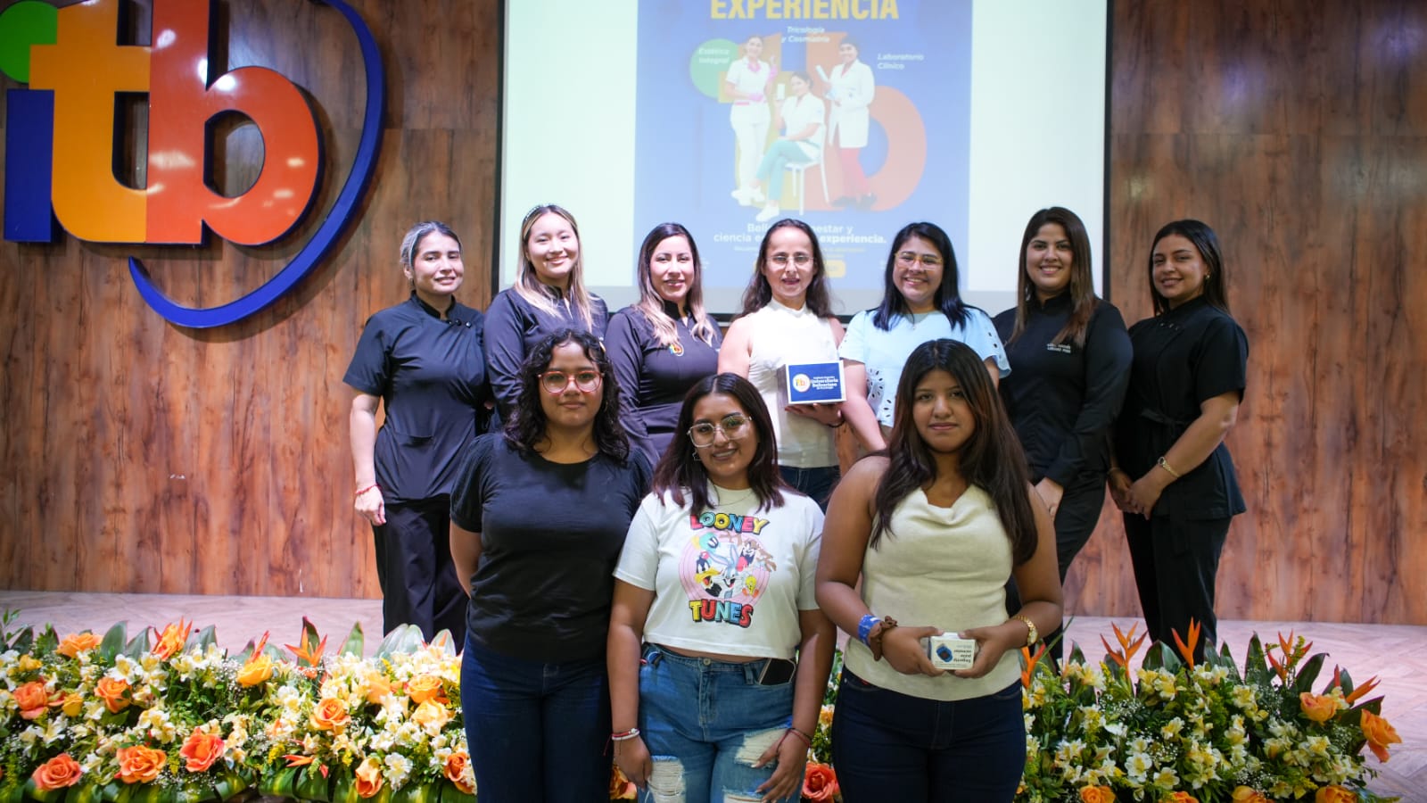 Vive la Experiencia del ITB acercó a futuros estudiantes a la formación práctica en Laboratorio Clínico, Tricología y Cosmiatría, y Estética Integral.