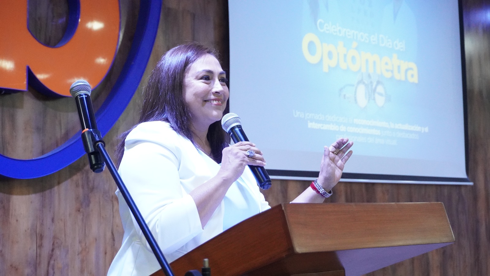 ITB fortaleció la actualización profesional en salud visual durante la conmemoración del Día del Optometrista Ecuatoriano